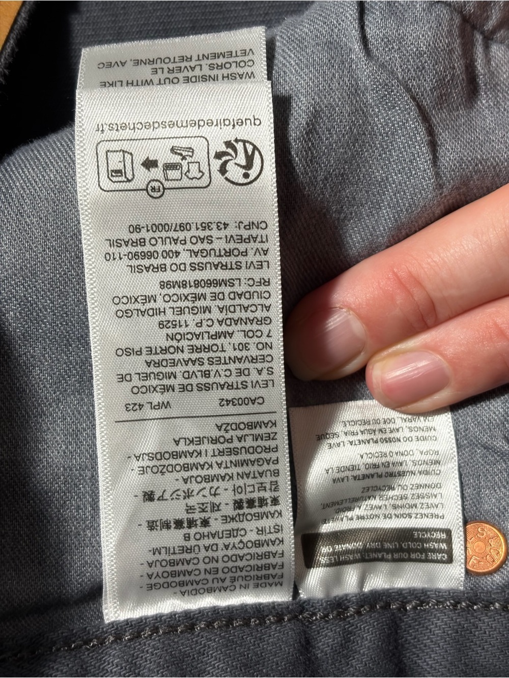 Levi's Men's Straight Jeans in Washed Blue-Gray - Picture 3 of 11